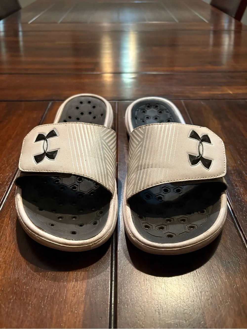 Under Armour black  & white slides, Men’s 7.5/8
